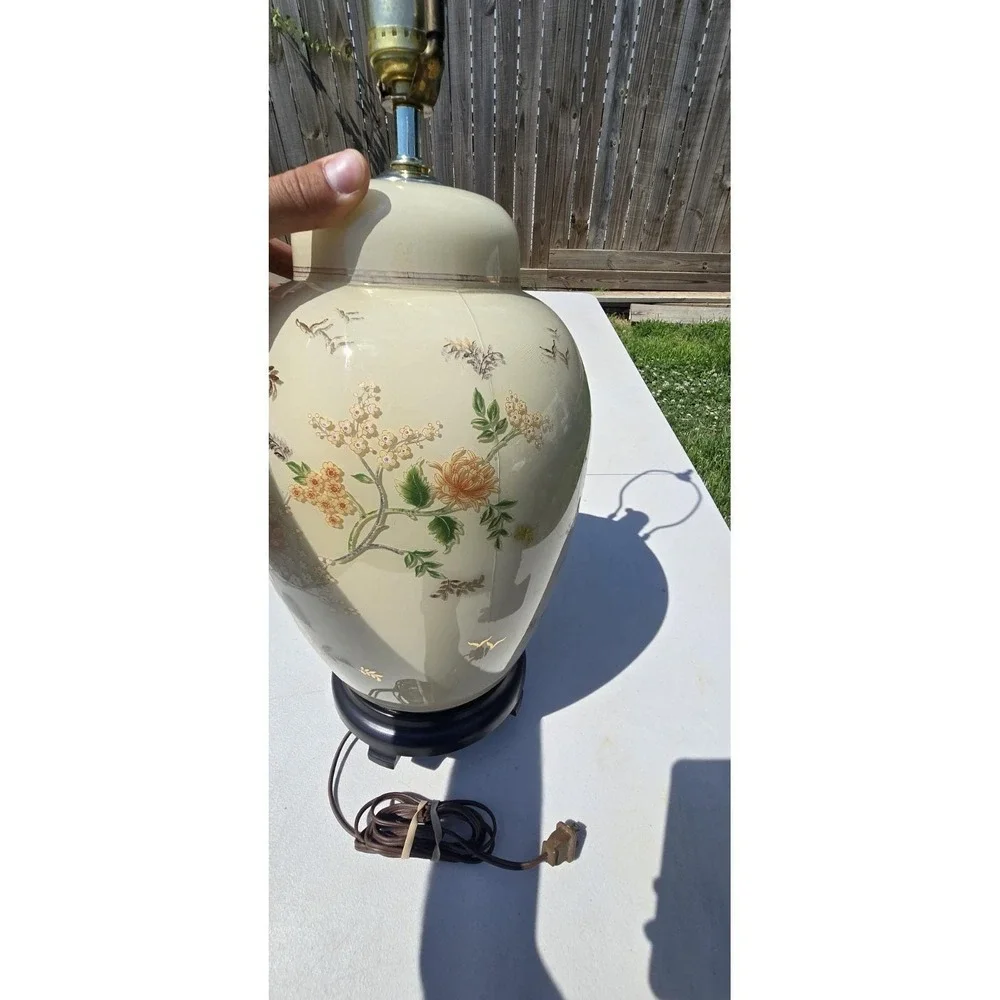 Vintage Late 20th Century Chinoiserie Hand Painted Ginger Jar Table Lamp.